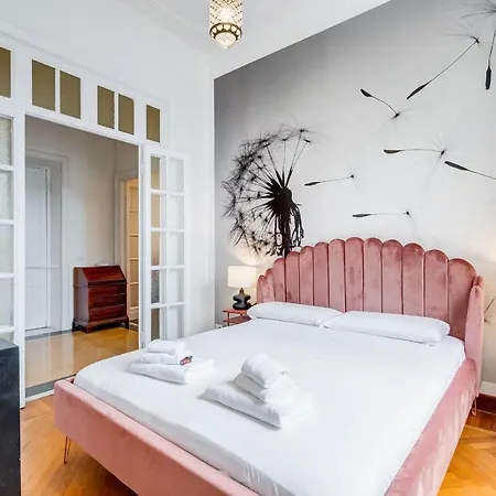 Bmga L Elegant Four-room Apt For 8 Guests In Prati *