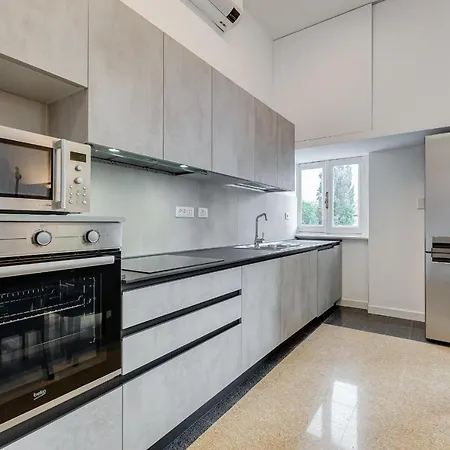 Bmga L Elegant Four-room Apt For 8 Guests In Prati Apartment *