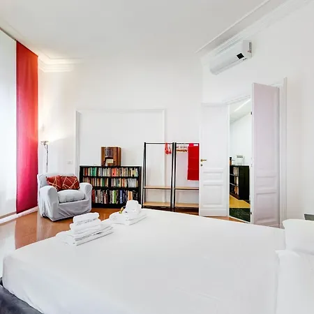 Bmga L Elegant Four-room Apt For 8 Guests In Prati Apartment