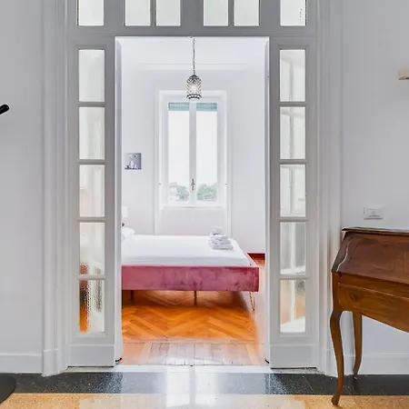 Bmga L Elegant Four-room Apt For 8 Guests In Prati Apartment Rome